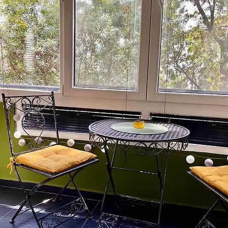 Cozy 2br Oasis In Apartment *