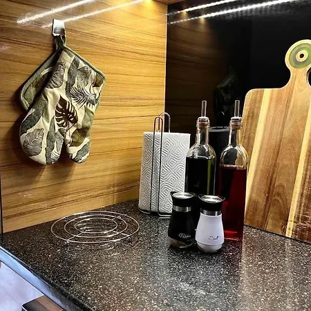 Cozy 2br Oasis In Бургас
