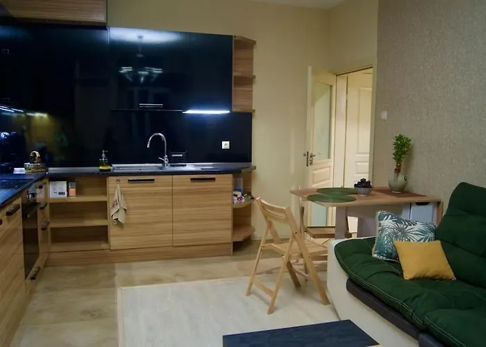 Apartment Cozy 2br Oasis In *